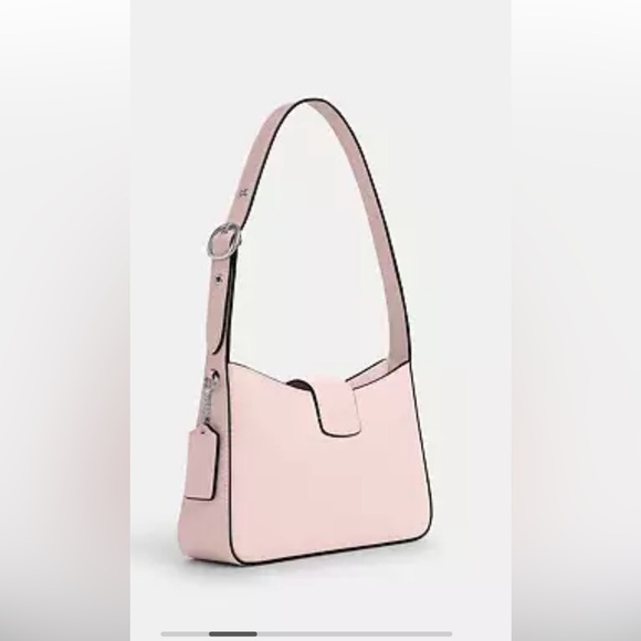 - 🌸Coach NWT Elegant Pink Eliza shoulder bag with zipper closure - Picture 2 of 7